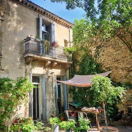 En Ville Et Sous Les Arbres Montpellier Exterior photo